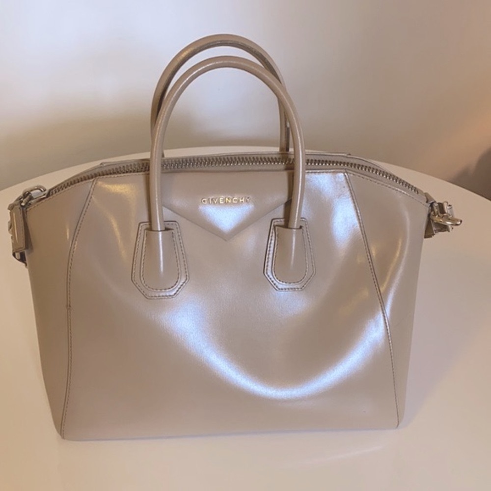 Beige Givenchy Antigona Medium Leather Bag